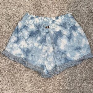 NWOT No Boundaries High Waist Blue and White Shorts